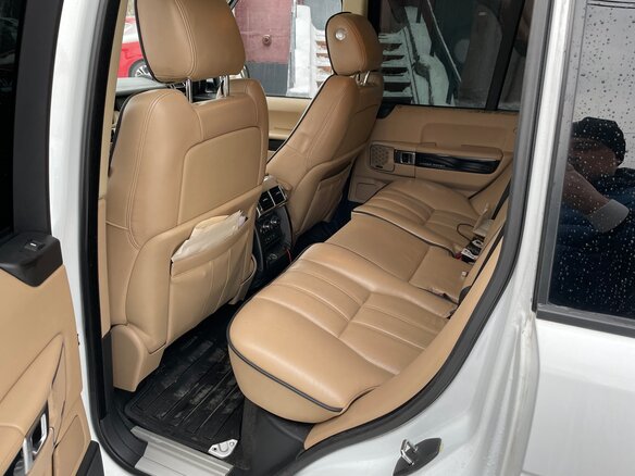 2012 Land Rover Range Rover III Рестайлинг 2, белый, 1870000 рублей - вид 9