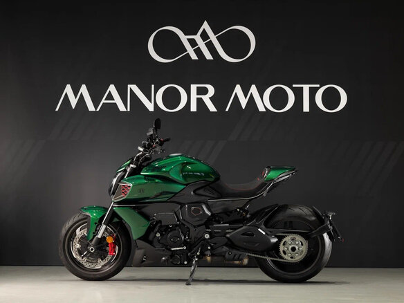 2023 Ducati Diavel V4, зелёный, 7700000 рублей - вид 4