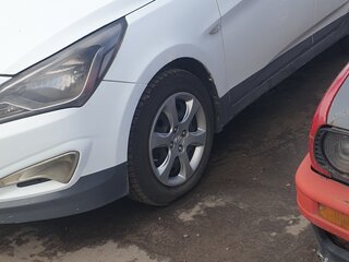2015 Hyundai Solaris I Рестайлинг, белый, 500000 рублей, вид 2