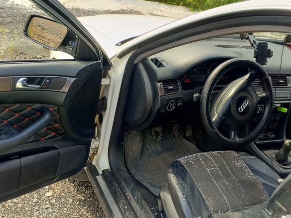 2000 Audi A6 II (C5), белый - вид 9