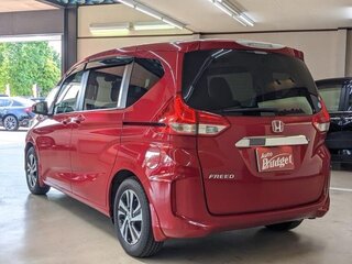 2019 Honda Freed II, красный, 1190000 рублей, вид 5