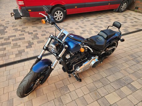 2017 Harley-Davidson Breakout, синий, 2650000 рублей, вид 1