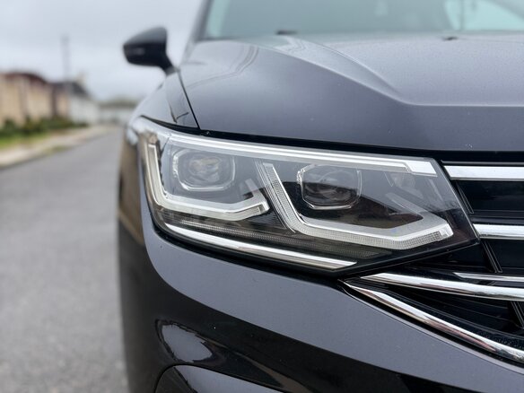 2021 Volkswagen Tiguan II Рестайлинг, чёрный, 3500000 рублей - вид 11