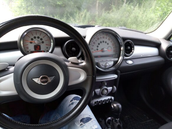 2009 Mini Hatch One II (R56), жёлтый - вид 9