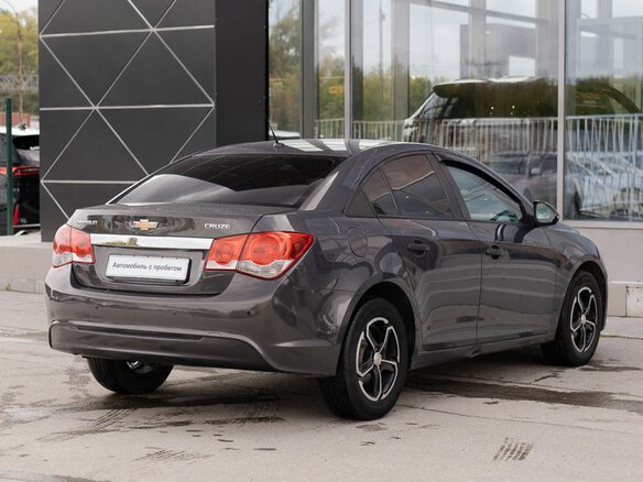 2014 Chevrolet Cruze I Рестайлинг, серый - вид 4
