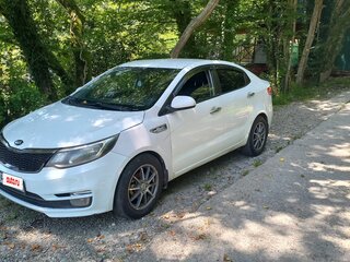 2015 Kia Rio III Рестайлинг, белый, 465000 рублей, вид 1