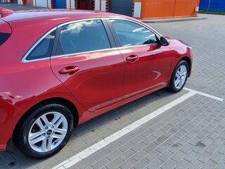 2020 Kia Ceed III, красный, 1900000 рублей, вид 4