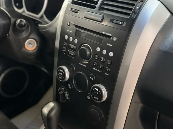 2010 Suzuki Grand Vitara II Рестайлинг, бежевый, 695000 рублей - вид 9