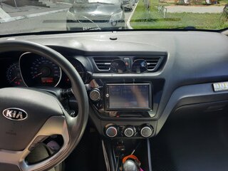 2015 Kia Rio III Рестайлинг, белый, 770000 рублей, вид 4