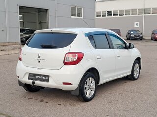 2018 Renault Sandero II Рестайлинг, белый, 910000 рублей, вид 5