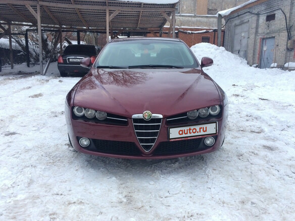 2008 Alfa Romeo 159, красный - вид 1