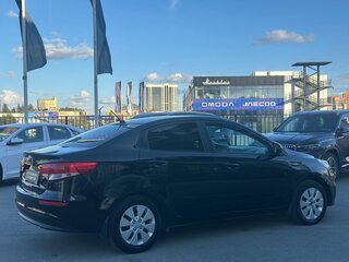 2015 Kia Rio III, чёрный, 609000 рублей, вид 5