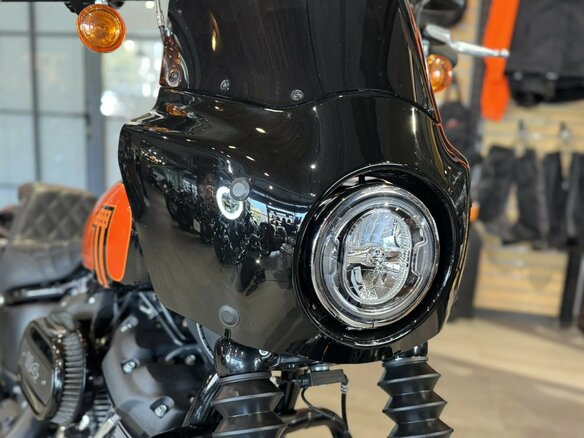 2021 Harley-Davidson Street Bob, чёрный, 1650000 рублей - вид 16