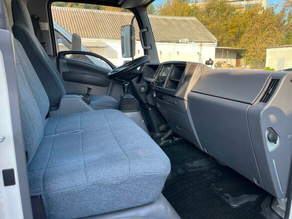 2013 Isuzu Elf (N-series), белый, 1950000 рублей - вид 14