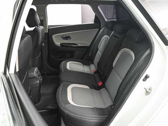 2018 Kia Ceed II Рестайлинг, белый - вид 8