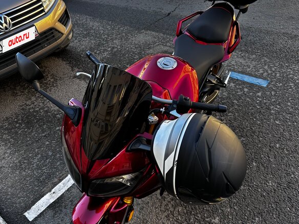 2011 Yamaha FZ1, красный, 750000 рублей - вид 5