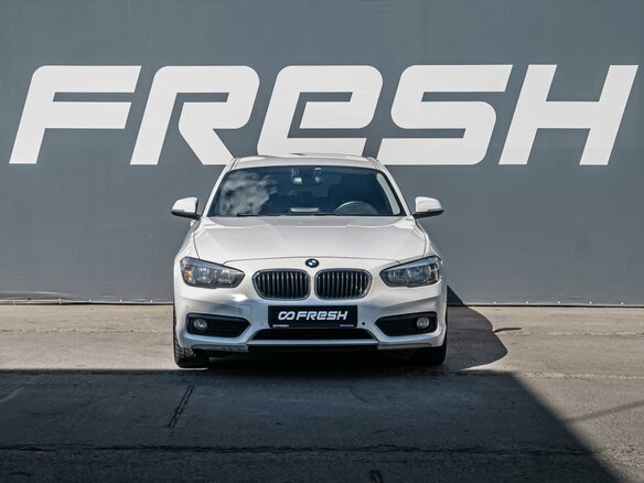 2015 BMW 1 серии 118i II (F20/F21) Рестайлинг, белый - вид 2