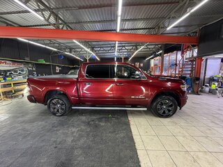 2021 Ram 1500 Quad Cab V, красный, 5200000 рублей, вид 4
