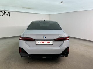 2025 BMW 5 серии 523d xDrive VIII (G60/G61/G68), серый, 9240000 рублей, вид 4