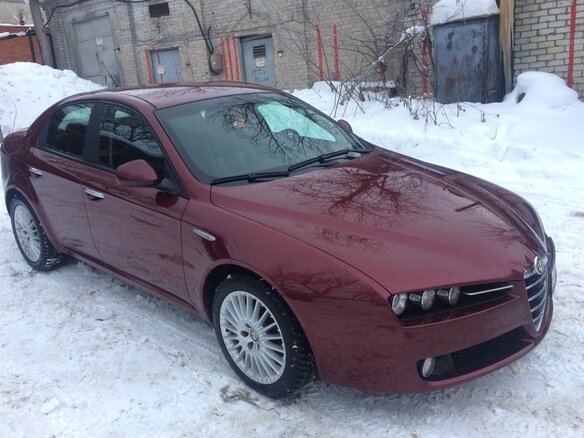 2008 Alfa Romeo 159, красный - вид 3