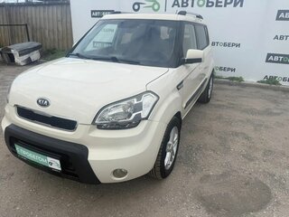 2010 Kia Soul I, белый, 895000 рублей, вид 1