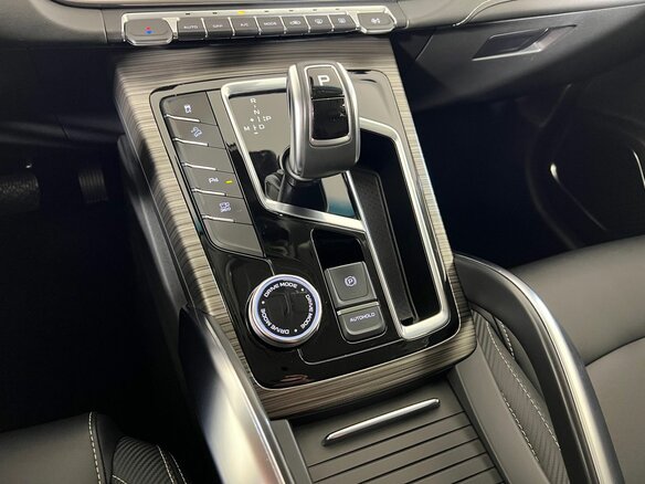 2022 Geely Atlas Pro, чёрный - вид 24