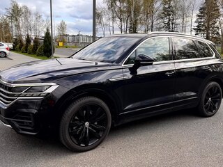 2019 Volkswagen Touareg III, чёрный, 5094288 рублей, вид 1