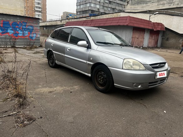 2004 Kia Rio I Рестайлинг, серебристый, 200000 рублей - вид 2