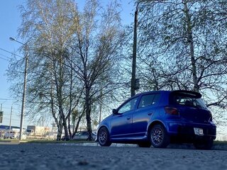 2000 Toyota Vitz I (P10), синий, 725000 рублей, вид 3