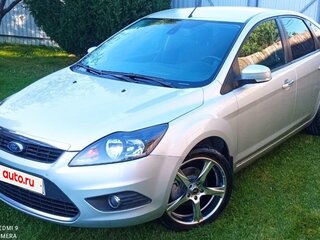2010 Ford Focus II Рестайлинг, серебристый, 1650000 рублей, вид 1