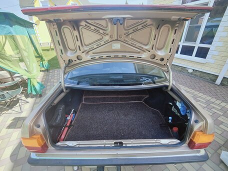 1983 Audi 100 III (C3), бежевый, 500000 рублей, вид 5