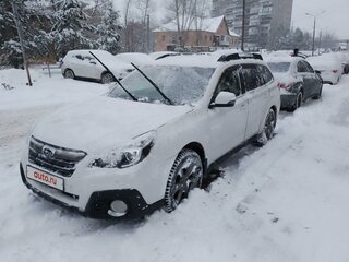 2014 Subaru Outback IV Рестайлинг, белый, 1500000 рублей, вид 2