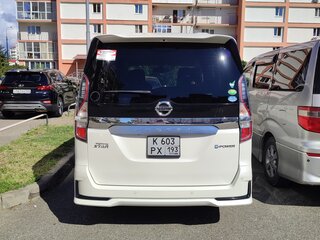 2019 Nissan Serena V (C27) Рестайлинг, белый, 2400000 рублей, вид 5