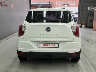 2021 SsangYong Tivoli I Рестайлинг, белый, 1580000 рублей, вид 4