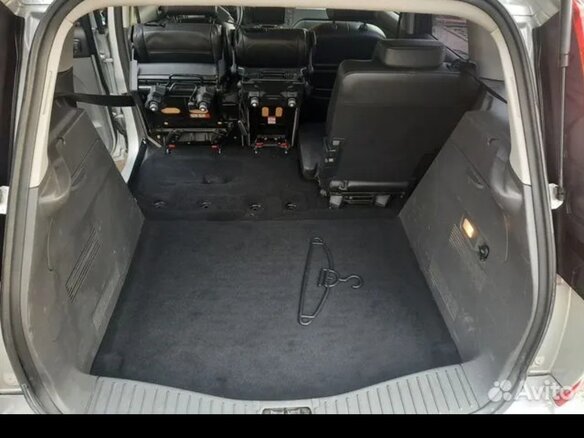 2007 Ford C-MAX I Рестайлинг, серебристый, 630000 рублей - вид 1