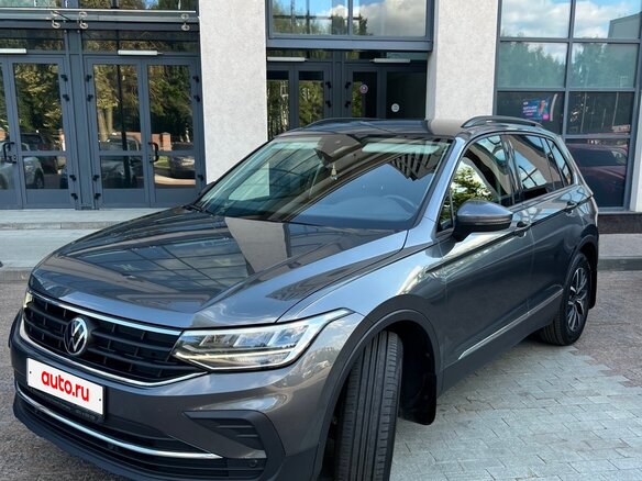 2021 Volkswagen Tiguan II Рестайлинг, серый, 2790000 рублей