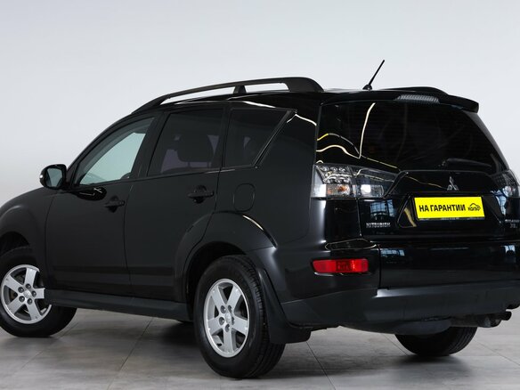 2010 Mitsubishi Outlander II Рестайлинг, чёрный, 1449000 рублей - вид 3