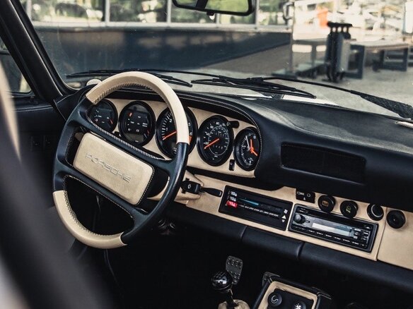 1985 Porsche 911 Carrera II (911, 930), белый - вид 4