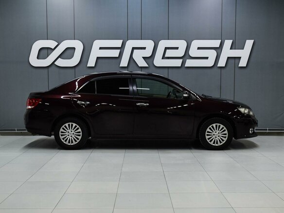 2011 Toyota Allion II Рестайлинг, красный, 1099000 рублей - вид 4