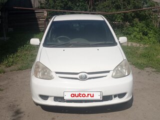2003 Toyota Platz, белый, 300000 рублей, вид 2
