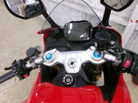 2025 Ducati Panigale V2, красный, 1989000 рублей, вид 3