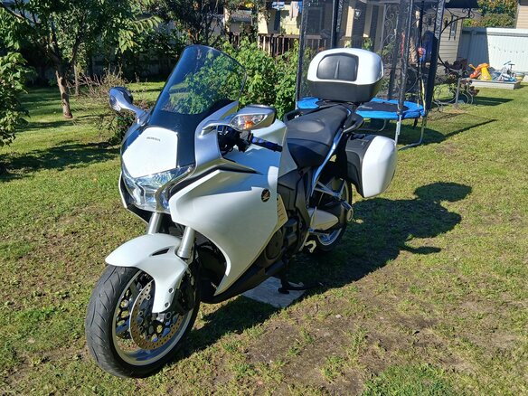 2010 Honda VFR 1200, белый, 950000 рублей - вид 10