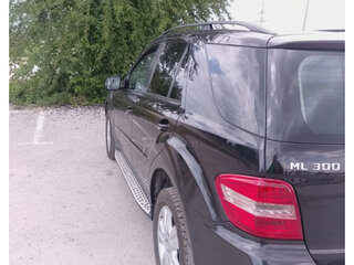 2010 Mercedes-Benz M-Класс 300 II (W164) Рестайлинг, чёрный, 1600000 рублей, вид 5