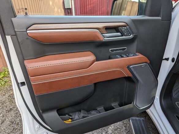 2022 GMC Sierra Crew Cab IV Рестайлинг, белый, 7900000 рублей - вид 17