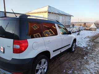 2013 Skoda Yeti I, белый, 800000 рублей, вид 3
