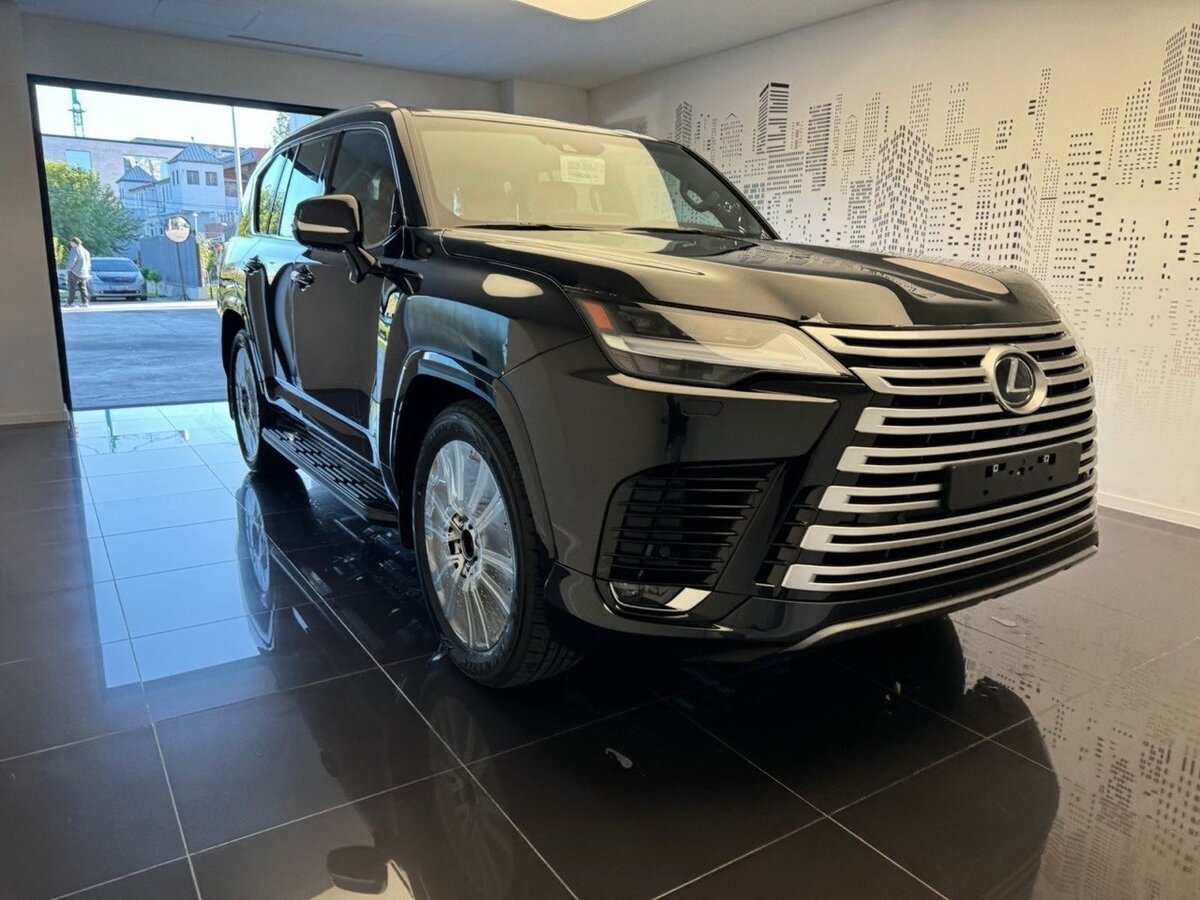 Открыть фотографии: Lexus LX IV