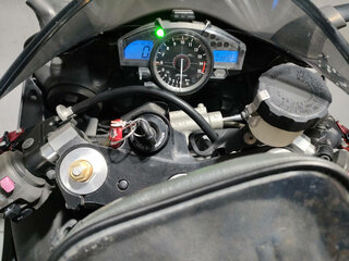2008 Yamaha YZF-R1, чёрный, 640000 рублей, вид 5