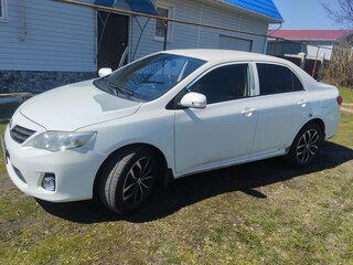 2012 Toyota Corolla X (E140, E150) Рестайлинг, белый, 830000 рублей, вид 4