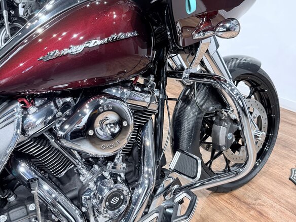 2018 Harley-Davidson Road Glide, пурпурный, 1899000 рублей - вид 30