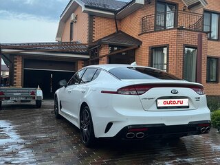 2021 Kia Stinger I Рестайлинг, белый, 3500000 рублей, вид 2